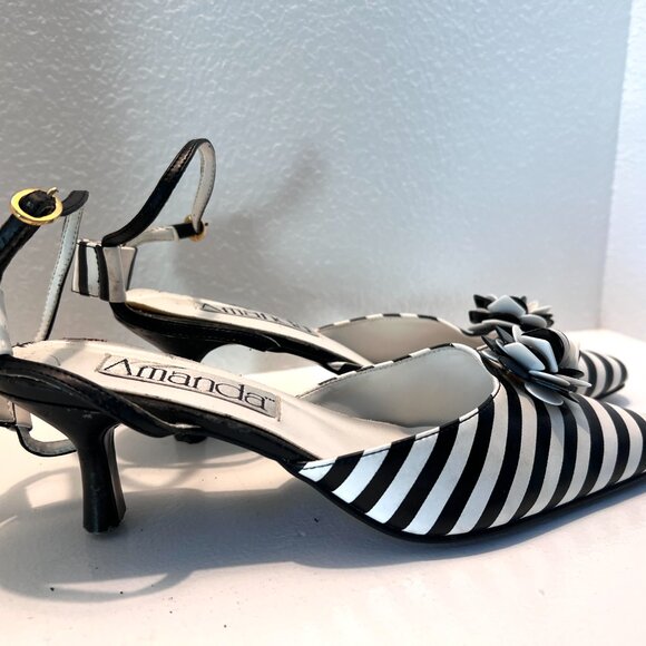 90's Funky Striped Pumps - Heels - Black & White - Size 9 - Picture 12 of 13